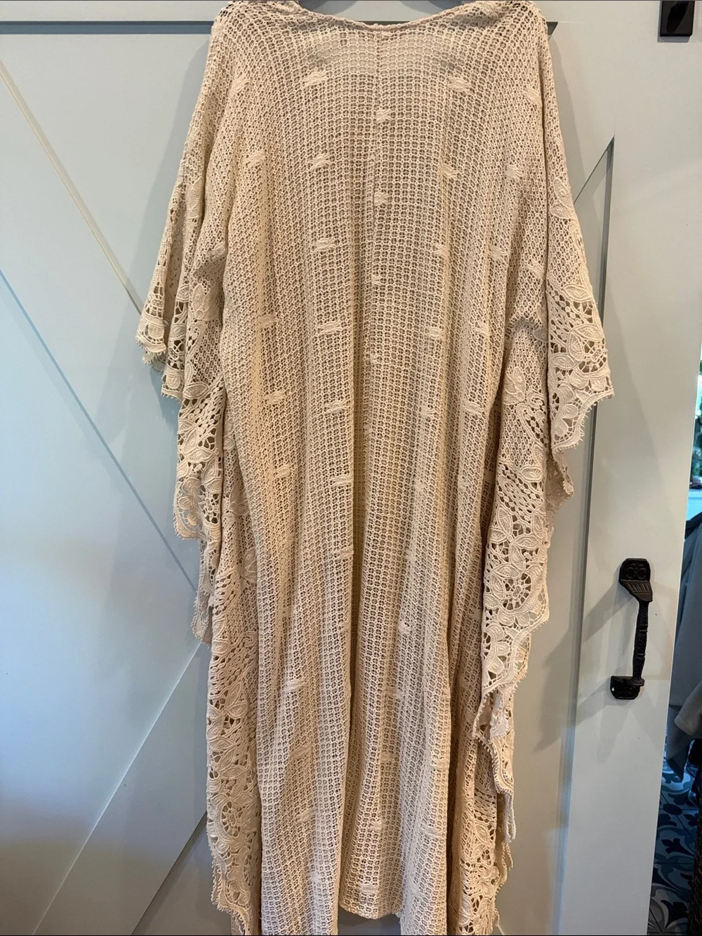 Soft Surroundings Crochet Lace Cover - Cream